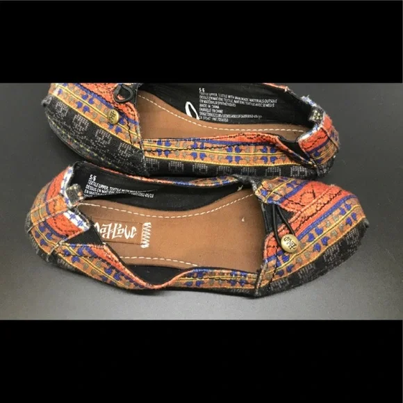 Madpole 5-6 Woman’s Slip On Flats Loafer Style - Picture 7 of 8